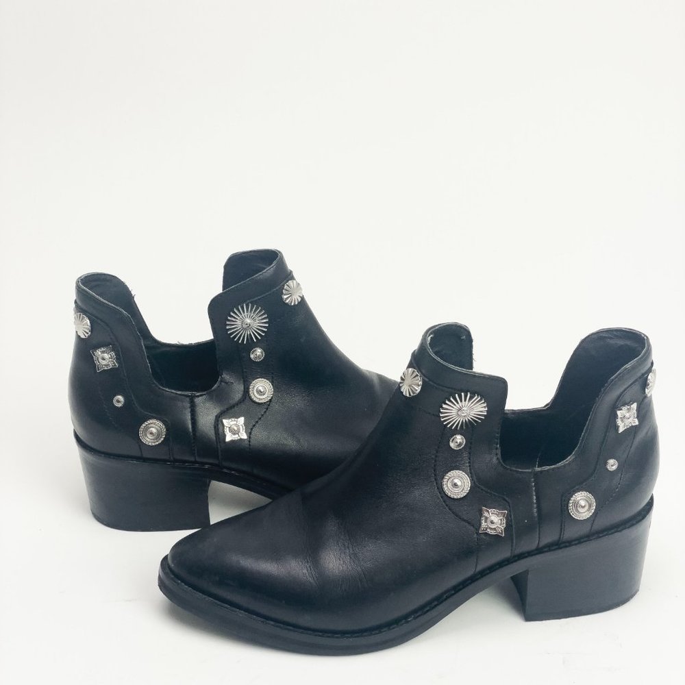 E8 By Missta Octavia Size 38 Black Leather Silver Accents Ankle Chelsea Boots